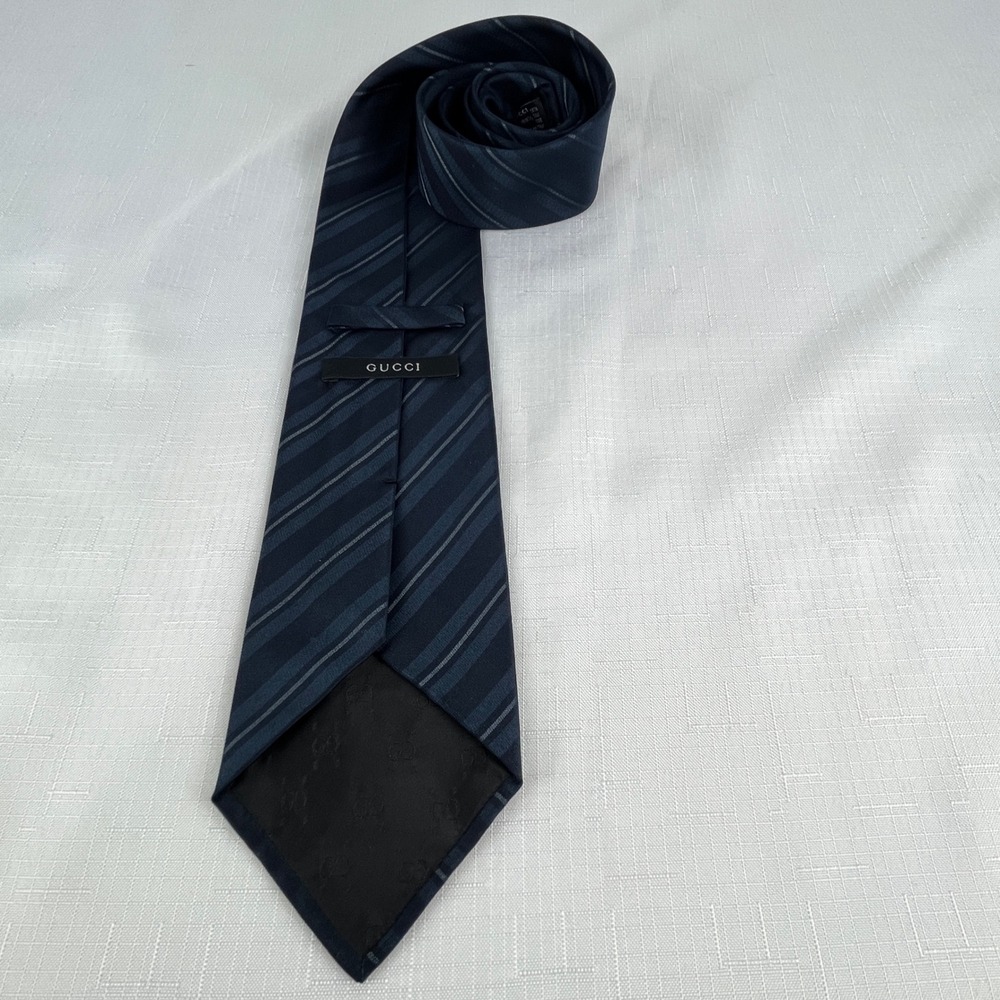 Gucci Necktie Men Blue Grey Striped Silk Made in Italy Designer Formal Tie - Picture 4 of 14